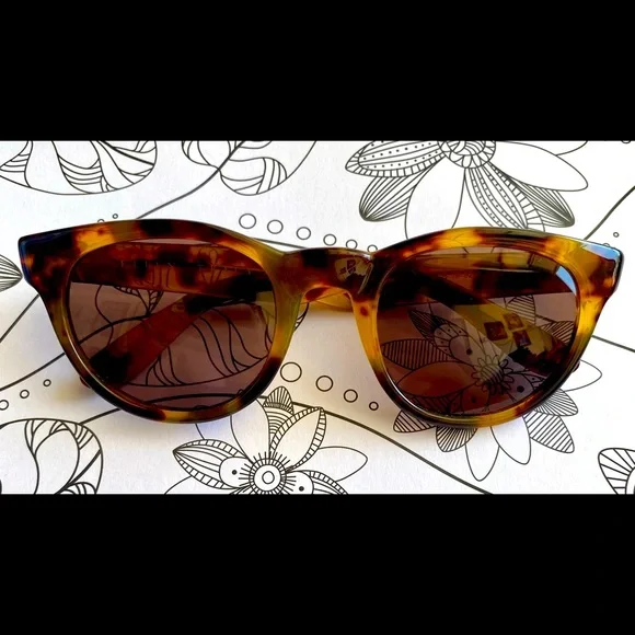 Accessories | Vintage Ellen Tracy Sunglasses | Poshmark display picture 3